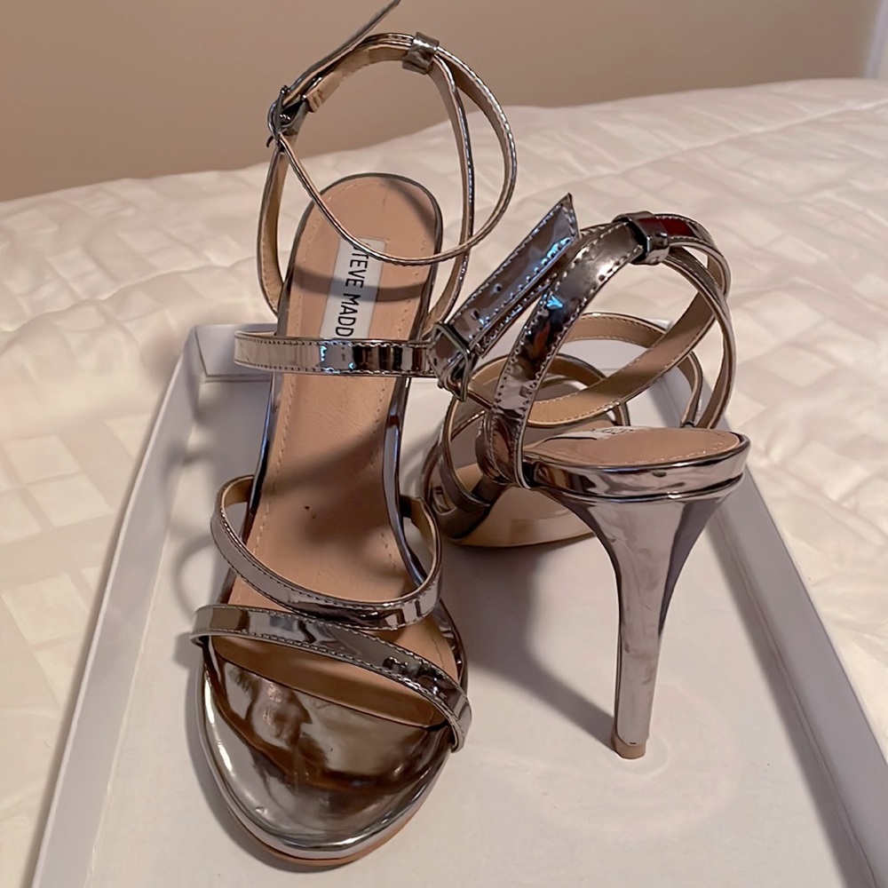 Steve Madden Fauna Metallic Heels